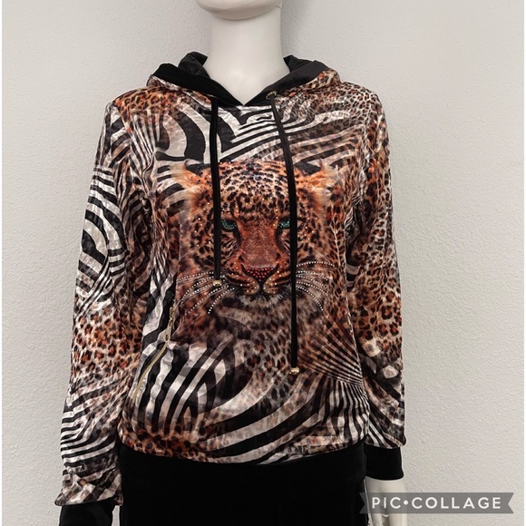 NWT WOMEN VELOUR TRACKSUIT 2PC‎ SET PULLOVER/BLACK PANTS ANIMAL PRINT LOUNGEWEAR - Picture 10 of 10